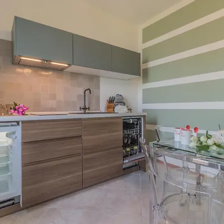 La Bomboniera Feriehus Varenna