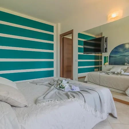 La Bomboniera * Varenna